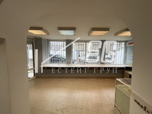 Дава се под наем Офис в Варна, Гръцка махала - 40 кв.м за 548.25 € - Снимка #1