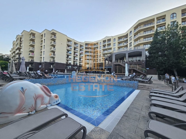 Двустаен апартамент в к.к. Златни пясъци - 68 кв.м за 938 €/кв.м - Снимка #1