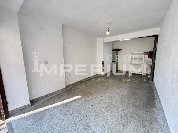 Гараж / Паркомясто в Варна, Лятно кино Тракия - 19 кв.м за 1206 €/кв.м - Снимка #1