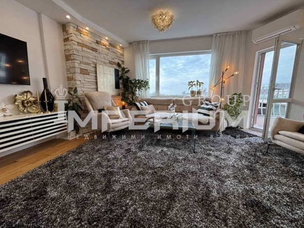 Дава се под наем Тристаен апартамент в Варна, Бриз - 100 кв.м за 997.05 € - Снимка #1