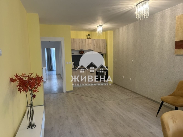 Дава се под наем Тристаен апартамент в Варна, Гръцка махала - 100 кв.м за 1196.97 € - Снимка #1