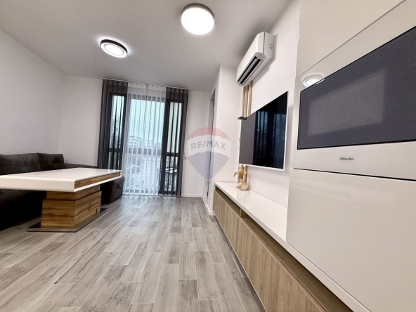 Дава се под наем Тристаен апартамент в к.к. Св.Св. Константин и Елена - 74 кв.м за 1196.97 € - Снимка #1