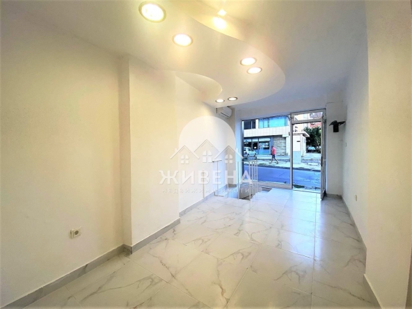 Дава се под наем Магазин в Варна, Операта - 53 кв.м за 498.27 € - Снимка #1