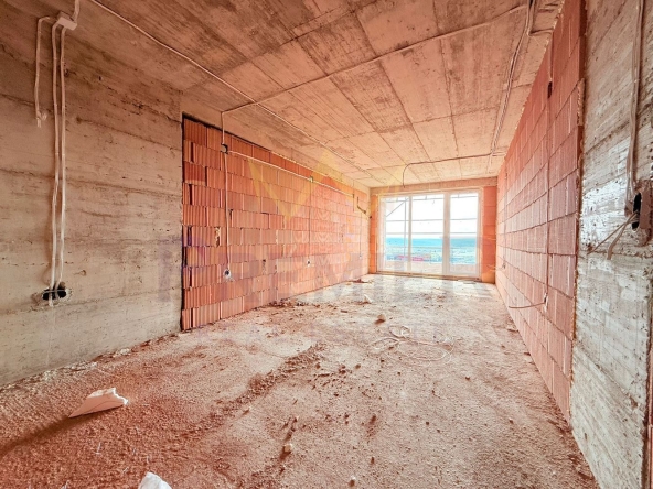 Тристаен апартамент в Варна, Владислав Варненчик - 86 кв.м за 813 €/кв.м - Снимка #1