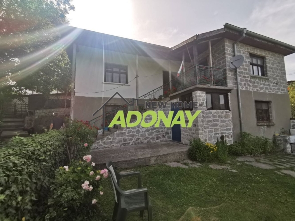 Къща в с. Врата, Област Пловдив - 306 кв.м за 572 €/кв.м - Снимка #1