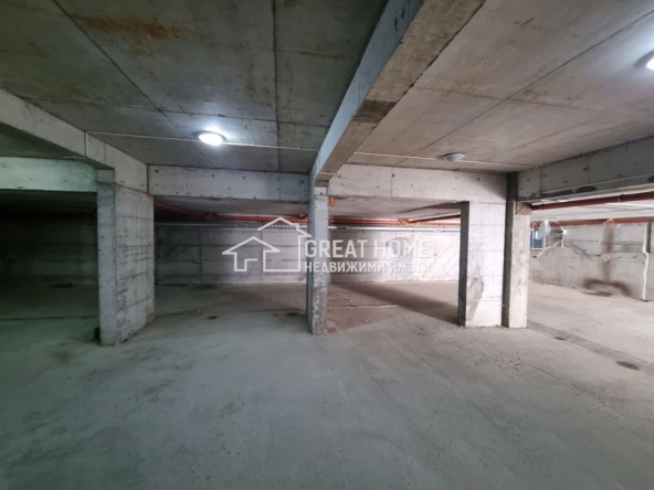 Гараж / Паркомясто в Търговище, Боровец - 15 кв.м за 348 €/кв.м - Снимка #1