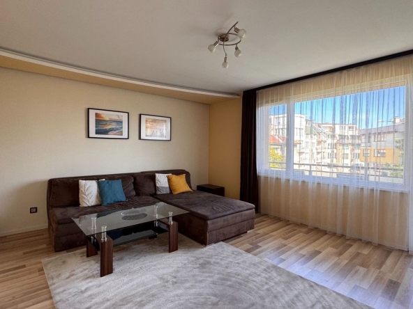 Дава се под наем Тристаен апартамент в София, Гео Милев - 100 кв.м за 717.06 € - Снимка #1