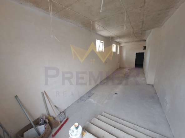 Дава се под наем Склад в Варна, Кайсиева градина - 80 кв.м за 298.86 € - Снимка #1