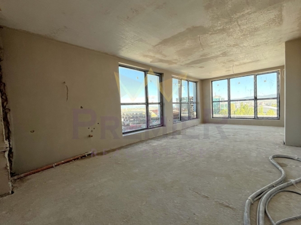 Четиристаен апартамент в София, Полигона - 140 кв.м за 2079 €/кв.м - Снимка #1