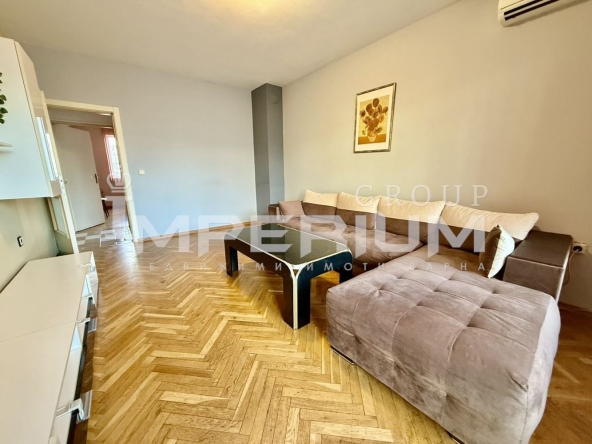 Дава се под наем Тристаен апартамент в Варна, Базар Левски - 78 кв.м за 448.8 € - Снимка #1