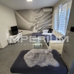 Дава се под наем Тристаен апартамент в Варна, Спортна зала - 80 кв.м за 563.55 € - Снимка #1