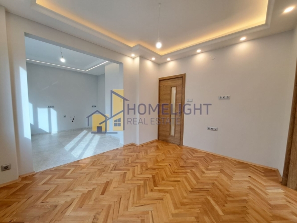 Тристаен апартамент в София, Център - 88 кв.м за 2782 €/кв.м - Снимка #1