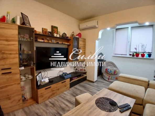 Многостаен апартамент в Шумен, Тракия - 115 кв.м за 634 €/кв.м - Снимка #1