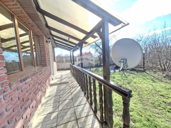 Къща в с. Осеново, Област Варна - 70 кв.м за 867 €/кв.м - Снимка #1