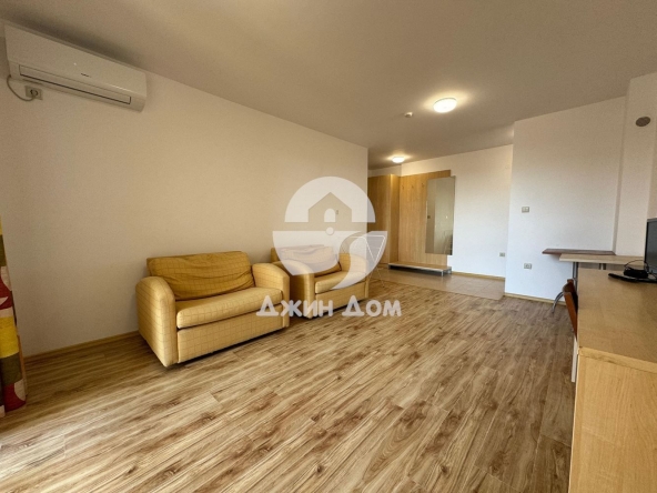 Двустаен апартамент в с. Кошарица, Област Бургас - 64 кв.м за 557 €/кв.м - Снимка #1