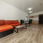 Дава се под наем Двустаен апартамент в Бургас, Славейков - 68 кв.м за 483.48 € - Снимка #1