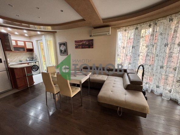 Дава се под наем Тристаен апартамент в Стара Загора, Била - 124 кв.м за 648.21 € - Снимка #1