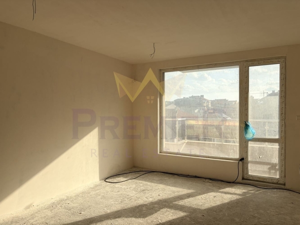 Тристаен апартамент в Поморие - 107 кв.м за 954 €/кв.м - Снимка #1