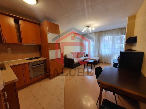 Дава се под наем Двустаен апартамент в Варна, Левски - 65 кв.м за 428.91 € - Снимка #1