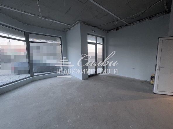 Магазин в Шумен, Тракия - 58 кв.м за 720 €/кв.м - Снимка #1