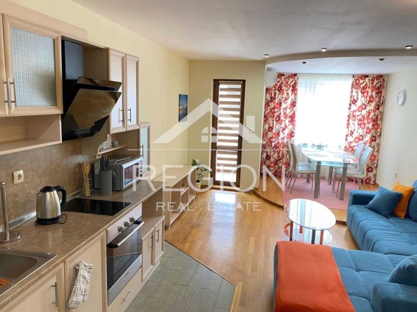 Дава се под наем Тристаен апартамент в Варна, Окръжна болница - 80 кв.м за 612 € - Снимка #1