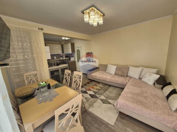 Дава се под наем Тристаен апартамент в Варна, Възраждане 1 - 82 кв.м за 498.27 € - Снимка #1