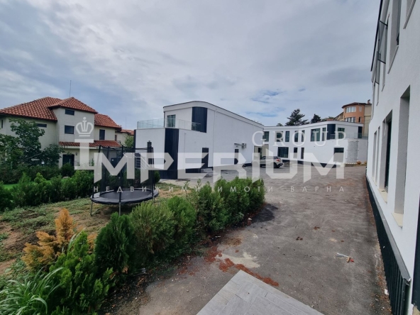 Тристаен апартамент в Варна, м-т Траката - 117 кв.м за 1624 €/кв.м - Снимка #1