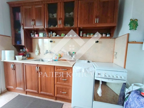 Тристаен апартамент в Пловдив, Кючук Париж - 85 кв.м за 717 €/кв.м - Снимка #1