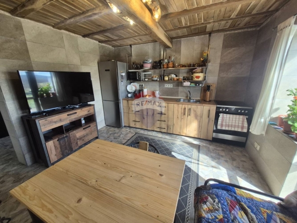 Къща в с. Кривини, Област Варна - 168 кв.м за 638 €/кв.м - Снимка #1