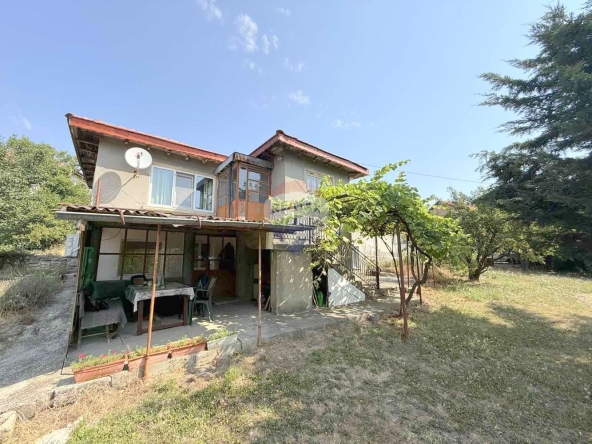 Къща в с. Кичево, Област Варна - 255 кв.м за 360 €/кв.м - Снимка #1