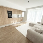 Многостаен апартамент в Шумен, Център - 96 кв.м за 1859 €/кв.м - Снимка #1