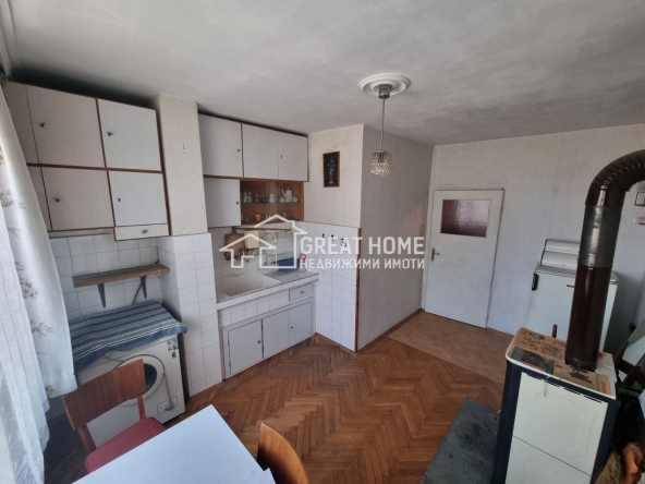 Четиристаен апартамент в Търговище, Център - 85 кв.м за 645 €/кв.м - Снимка #1