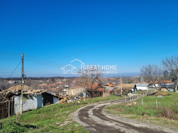 Парцел в с. Стража, Област Търговище - 800 кв.м за 18 €/кв.м - Снимка #1