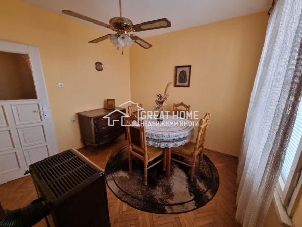 Четиристаен апартамент в Търговище, Център - 98 кв.м за 625 €/кв.м - Снимка #1