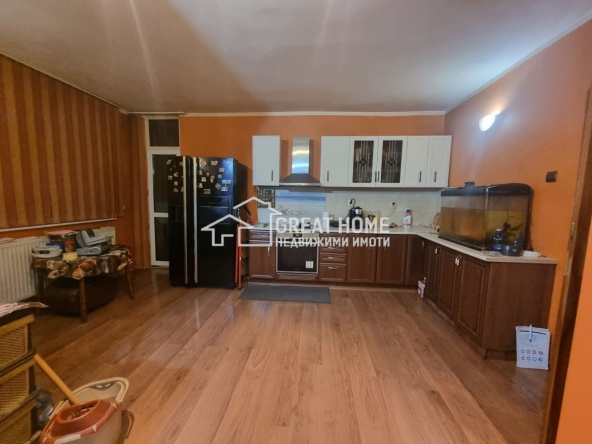 Четиристаен апартамент в Търговище, Вароша - 106 кв.м за 615 €/кв.м - Снимка #1