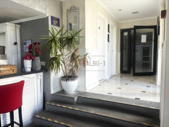 Заведение в Балчик - 275 кв.м за 766 €/кв.м - Снимка #1