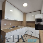 Дава се под наем Двустаен апартамент в Варна, Център - 62 кв.м за 428.91 € - Снимка #1