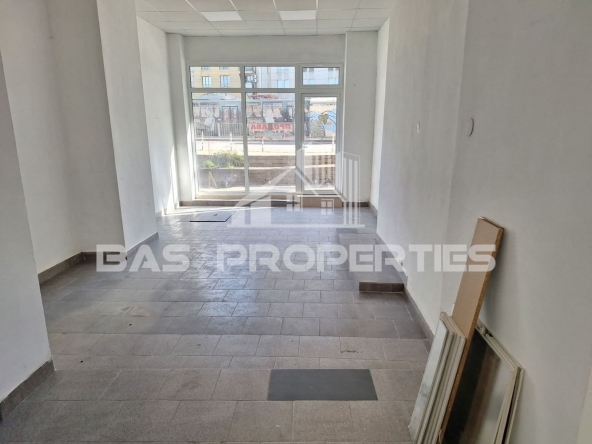 Магазин в София, Център - 50 кв.м за 1520 €/кв.м - Снимка #1