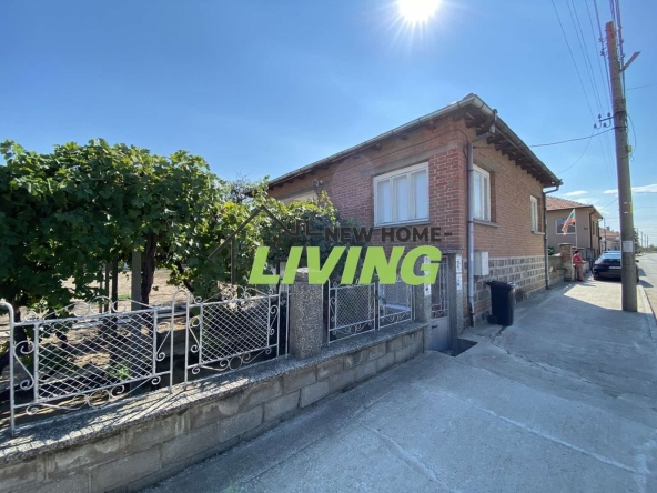 Къща в с. Чешнегирово, Област Пловдив - 170 кв.м за 480 €/кв.м - Снимка #1