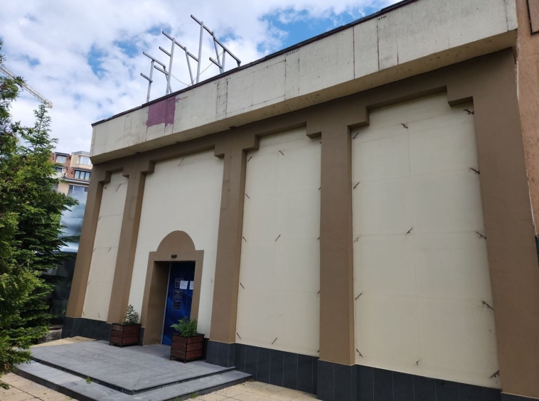 Дава се под наем Магазин в София, Люлин 8 - 800 кв.м за 4985.25 € - Снимка #1