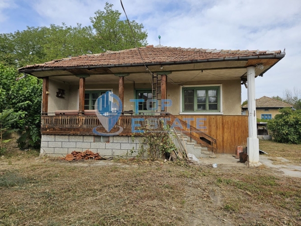 Къща в с. Хотница, Област Велико Търново - 200 кв.м за 151 €/кв.м - Снимка #1