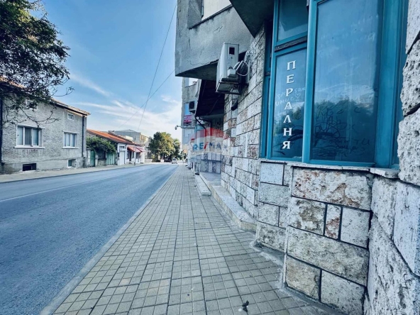 Магазин в Балчик - 150 кв.м за 255 €/кв.м - Снимка #1