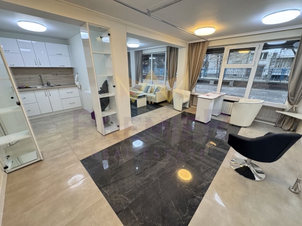Офис в София, Иван Вазов - 75 кв.м за 1394 €/кв.м - Снимка #1