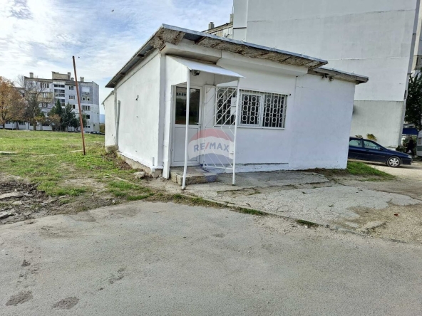 Офис в Варна, Владислав Варненчик - 34 кв.м за 225 €/кв.м - Снимка #1