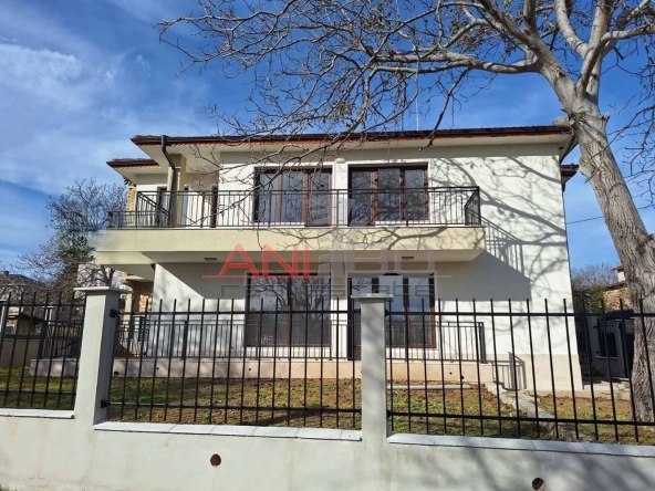 Къща в Варна, м-т Траката - 150 кв.м за 1309 €/кв.м - Снимка #1