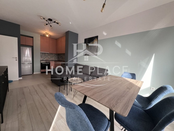 Дава се под наем Двустаен апартамент в Варна, Център - 66 кв.м за 648.21 € - Снимка #1