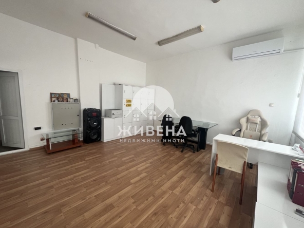 Дава се под наем Офис в Варна, Център - 49 кв.м за 348.84 € - Снимка #1