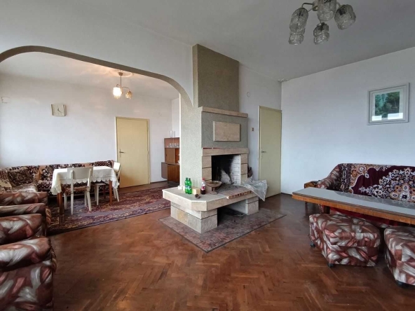 Четиристаен апартамент в Велико Търново, Акация - 150 кв.м за 680 €/кв.м - Снимка #1