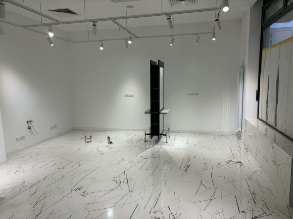 Дава се под наем Магазин в София, Дружба 2 - 58 кв.м за 987.36 € - Снимка #1