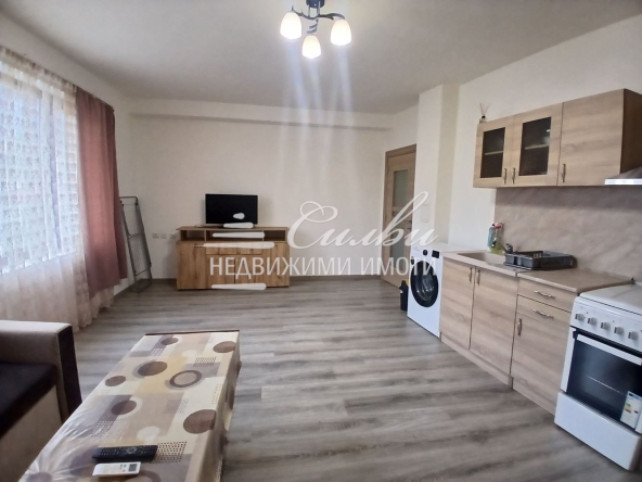 Двустаен апартамент в Шумен, Томбул джамия - 63 кв.м за 1053 €/кв.м - Снимка #1